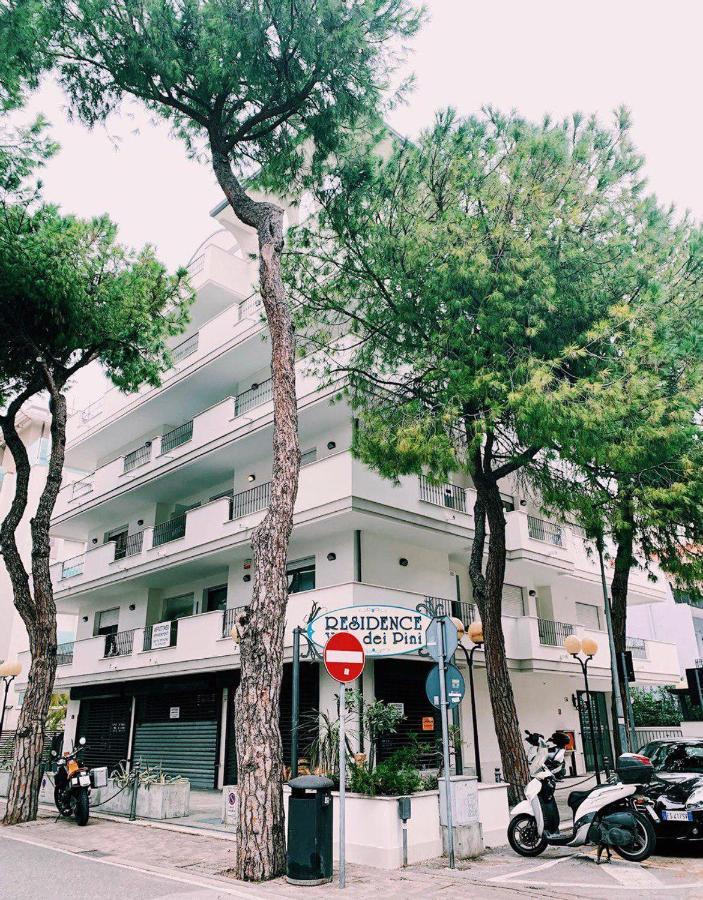 Residence Villa Dei Pini Rimini Exteriör bild